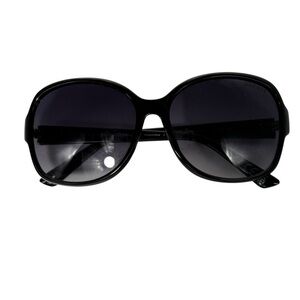 Tommy Hilfiger Classic Black Sunglasses